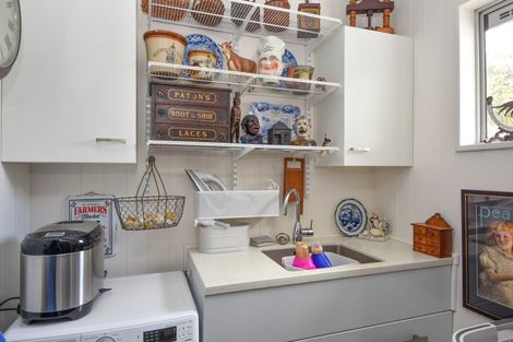 Photo of property in 60 Charles Street, Carterton, 5713