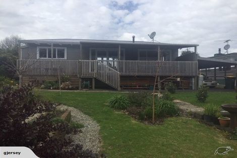 Photo of property in 10 Helga Crescent, Te Atatu Peninsula, Auckland, 0610