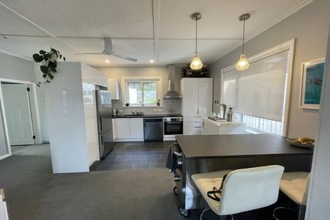 Photo of property in 26 Queens Drive, Kilbirnie, Wellington, 6022