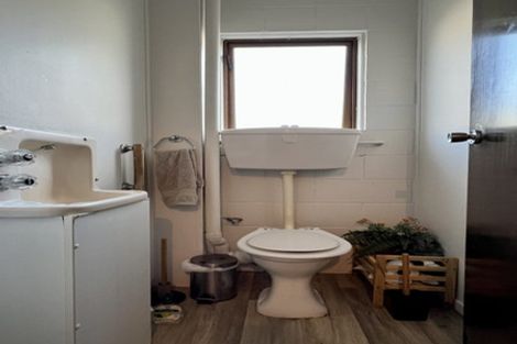 Photo of property in 24 The Esplanade, Eastern Beach, Auckland, 2012