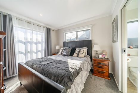 Photo of property in 2 Pattullo Crescent, Wallaceville, Upper Hutt, 5018