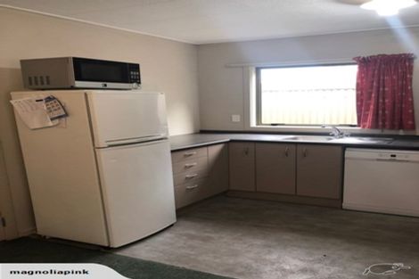 Photo of property in 2/11 Maitland Street, Dunedin Central, Dunedin, 9016