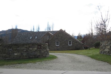 Photo of property in 24 Waimana Place, Wanaka, 9305