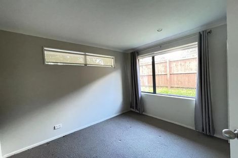Photo of property in 17 Bonny Crescent, Massey, Auckland, 0614