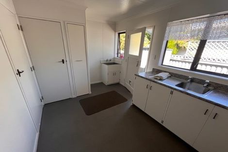 Photo of property in 32b Newcastle Street, Hokowhitu, Palmerston North, 4410