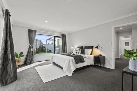 Photo of property in 1 Vaucluse Heights, Fitzherbert, Palmerston North, 4410