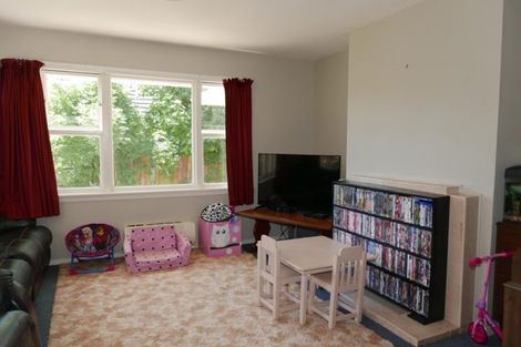 Photo of property in 20 Farquhars Road, Redwood, Christchurch, 8051