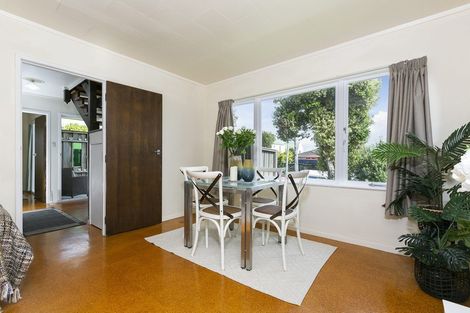 Photo of property in 1/6 Steen Place, Mangere Bridge, Auckland, 2022