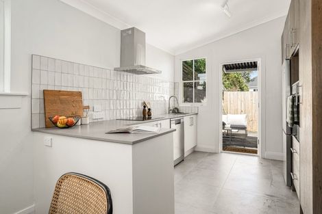 Photo of property in 267 Ohiro Road, Brooklyn, Wellington, 6021