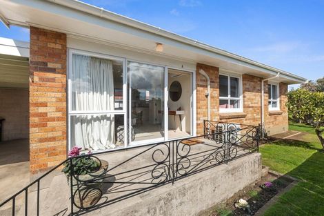 Photo of property in 1/128 Sixteenth Avenue, Tauranga South, Tauranga, 3112