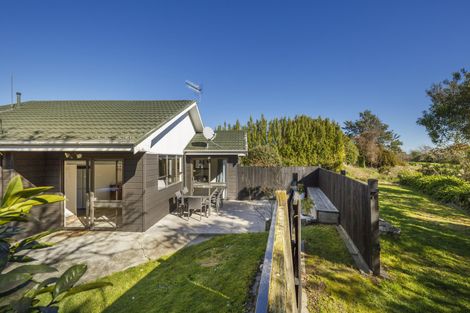 Photo of property in 28 Pencarrow Street, Highbury, Palmerston North, 4412