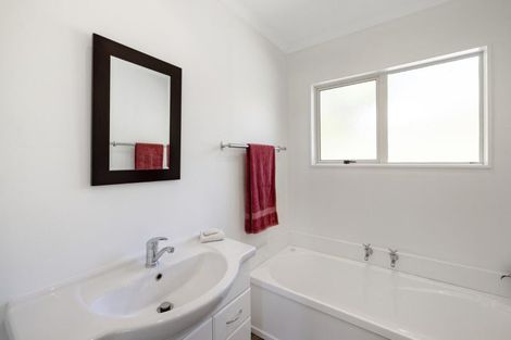 Photo of property in 14a Te Arawa Place, Welcome Bay, Tauranga, 3112