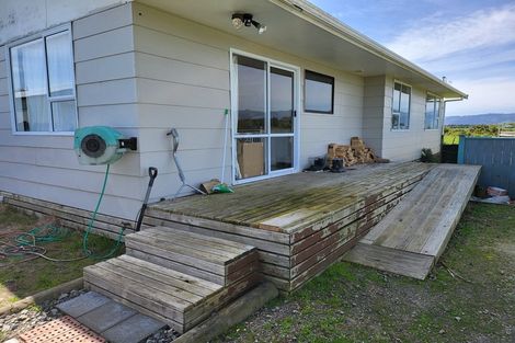 Photo of property in 304 Hokio Beach Road, Hokio Beach, Levin, 5571