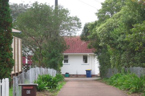 Photo of property in 10 Sunray Avenue, Titirangi, Auckland, 0604