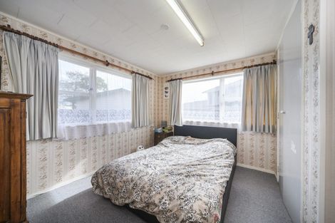 Photo of property in 33 Suzanne Grove, Kelvin Grove, Palmerston North, 4414