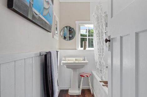 Photo of property in 12 Stanley Avenue, Te Aroha, 3320