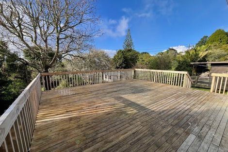 Photo of property in 15 Pine Avenue, Henderson, Auckland, 0612