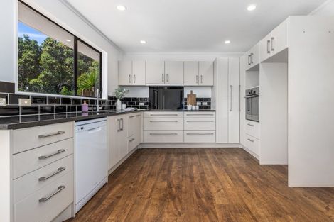 Photo of property in 12 Tremaine Place, Camborne, Porirua, 5026