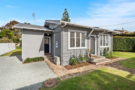 Photo of property in 2 Kent Street, Gate Pa, Tauranga, 3112