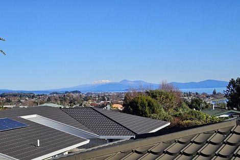 Photo of property in 75b Harvey Street, Waipahihi, Taupo, 3330