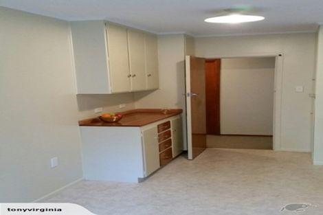 Photo of property in 14 York Road, Titirangi, Auckland, 0604