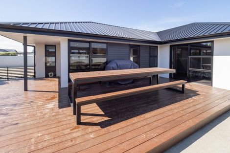 Photo of property in 93a Mcmurdo Street, Tinwald, Ashburton, 7700