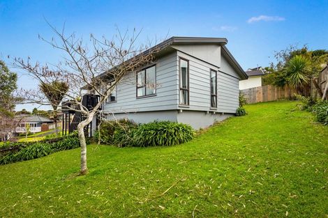 Photo of property in 26 Amery Place, West Harbour, Auckland, 0618