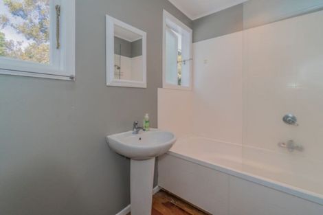 Photo of property in 1/19 Poto Street, Te Atatu South, Auckland, 0610