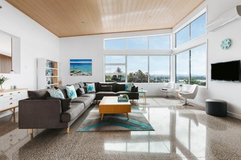 Photo of property in 19 Utopia Park Heights, Welcome Bay, Tauranga, 3112