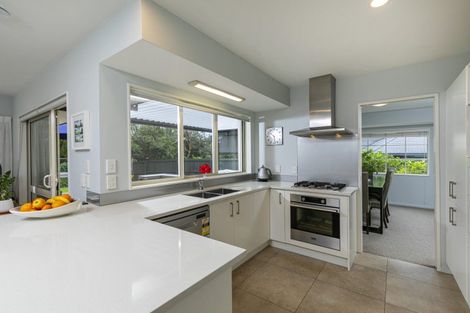 Photo of property in 73 Te Wharau Drive, Greenhithe, Auckland, 0632