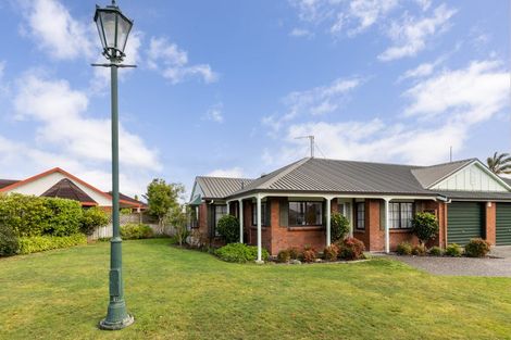 Photo of property in 3a Kingsgate Close, Havelock North, 4130