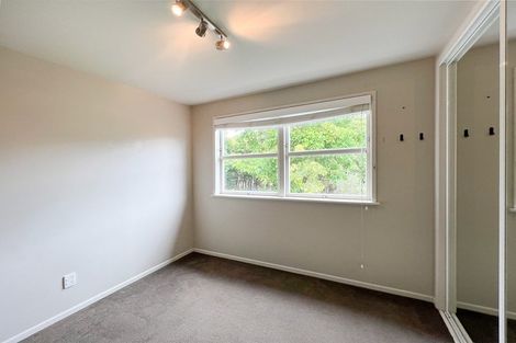 Photo of property in 15 Montana Avenue, Murrays Bay, Auckland, 0630