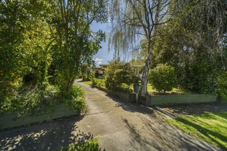 Photo of property in 14 Marsden Place, Awapuni, Palmerston North, 4412
