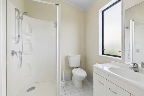 Photo of property in 6 Mitika Way, Strathmore Park, Wellington, 6022