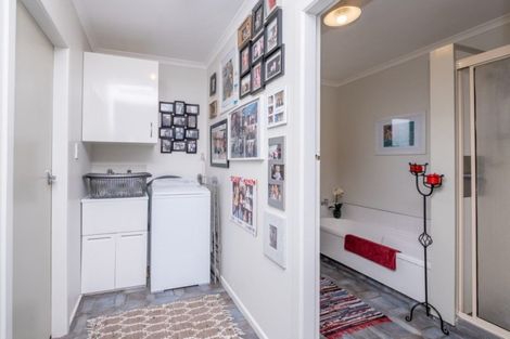 Photo of property in 22 Craig Street, Stratford, 4332