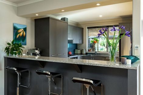 Photo of property in 7 Collins Place, Picton, 7220