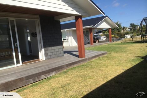 Photo of property in 7 Poaka Place, One Tree Point, 0118