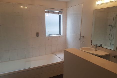 Photo of property in 4/12 Hutcheson Street, Sydenham, Christchurch, 8023