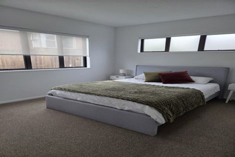 Photo of property in 19a Braemar Road, Rothesay Bay, Auckland, 0630