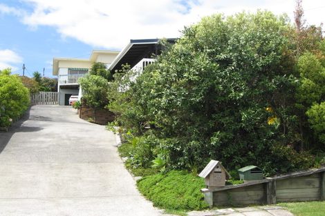 Photo of property in 25 Tindalls Bay Road, Tindalls Beach, Whangaparaoa, 0930