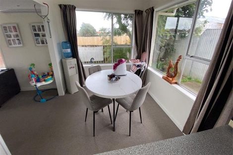 Photo of property in 8 Winiata Place, Otaki, 5512