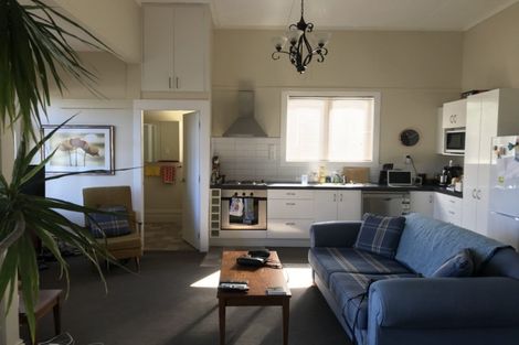 Photo of property in 15 Porritt Avenue, Mount Victoria, Wellington, 6011