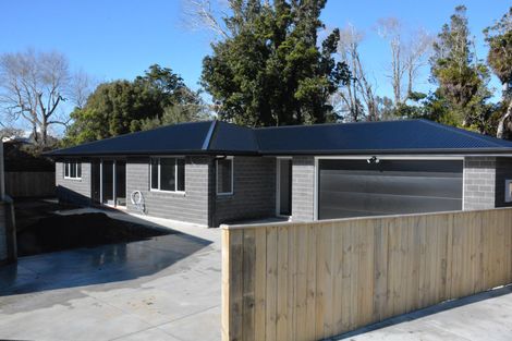 Photo of property in 8 Garrett Drive, Whalers Gate, New Plymouth, 4310