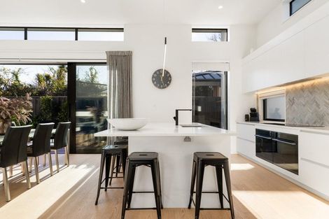 Photo of property in 59 Straven Road, Riccarton, Christchurch, 8011