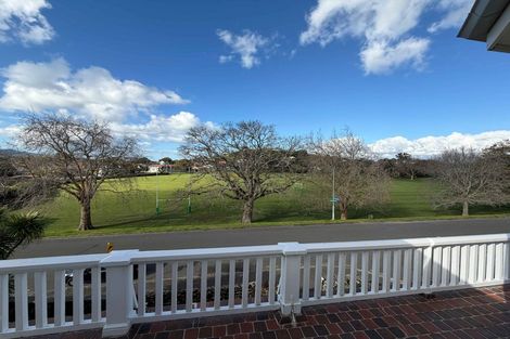 Photo of property in 21 Cambridge Terrace, Devonport, Auckland, 0624