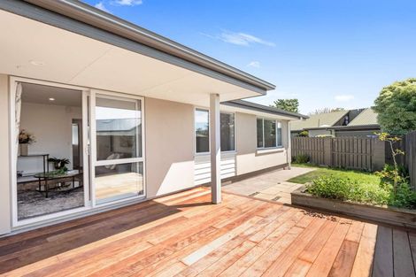 Photo of property in 130a Halswell Junction Road, Halswell, Christchurch, 8025