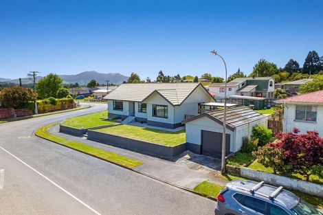 Photo of property in 83 Walker Crescent, East Gore, Gore, 9710