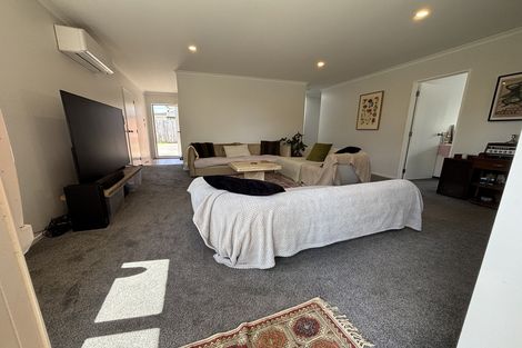 Photo of property in 55 Matipo Road, Te Atatu Peninsula, Auckland, 0610
