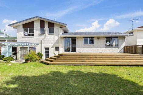 Photo of property in 77 Kennedy Drive, Levin, 5510