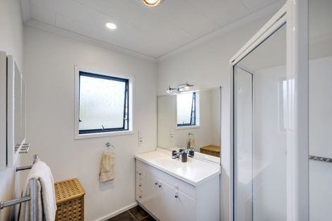 Photo of property in 52 Guppy Road, Greenmeadows, Napier, 4112